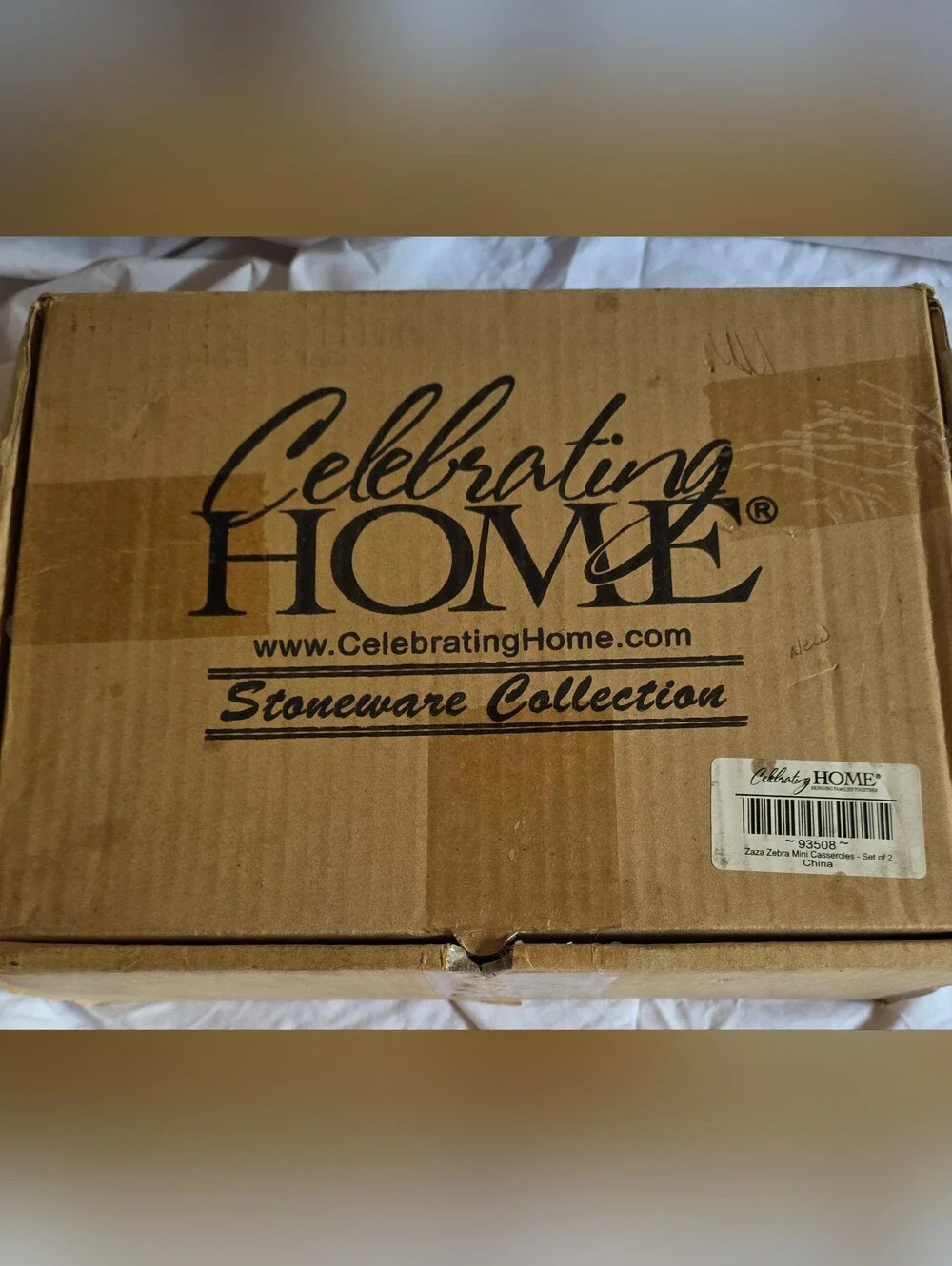 NIB Celebrating Home Covered Baking Dish 7